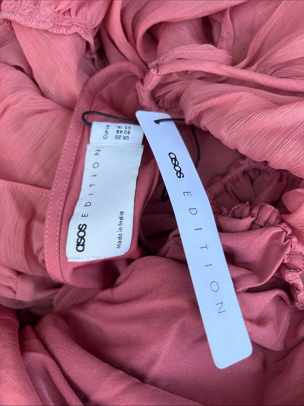 ASOS EDITION Curve | Chiffon Extreme Sleeve Maxi Ruffles - Dusky Pink - Picture 5 of 12